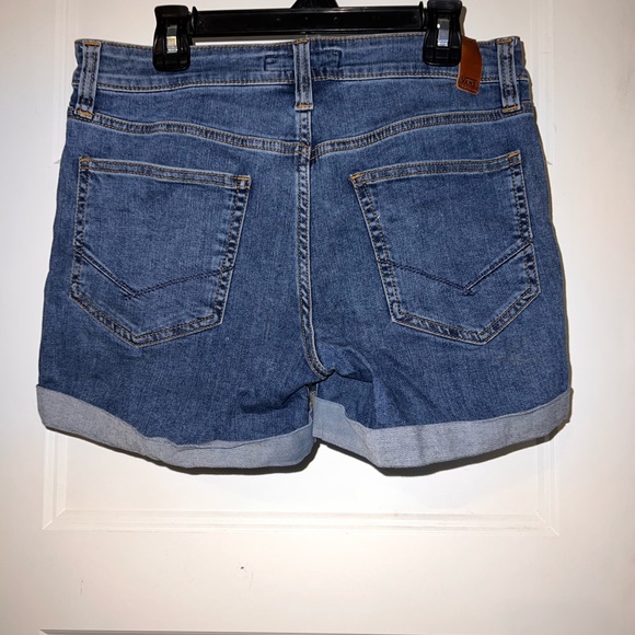 Vans Bermuda Short - Picture 2 of 3